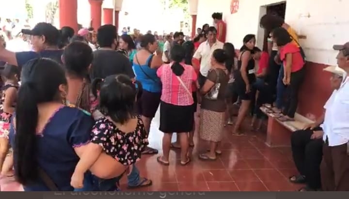 Pobladores retienen a regidor de comisarías en Yacalbá, Valladolid