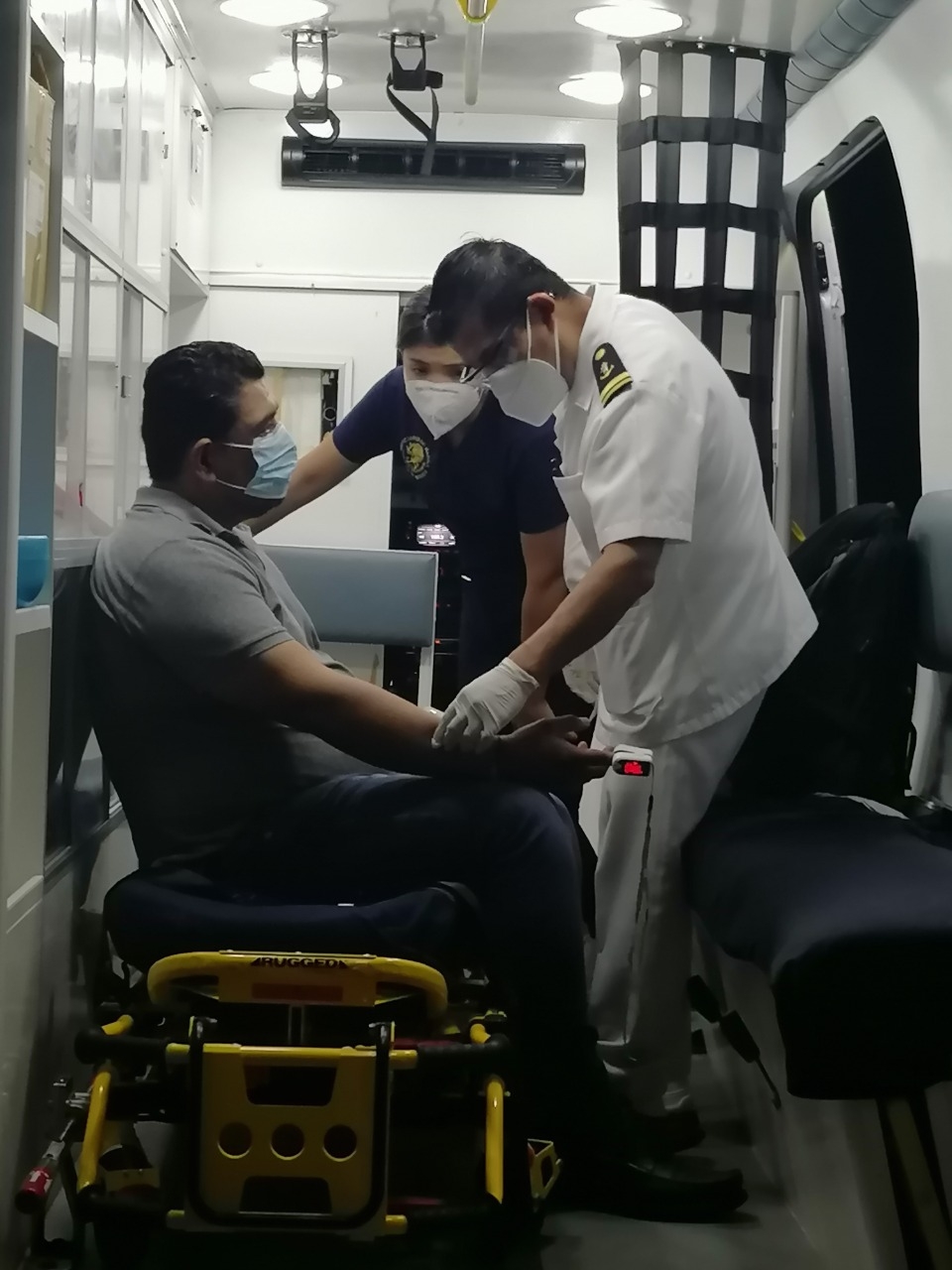 Trabajador de PEMEX sufre taquicardia en la costa de Campeche