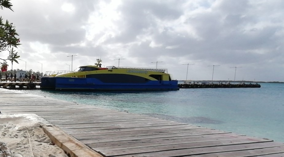 Cierran la navegación en Isla Mujeres por llegada del Frente Frío 23