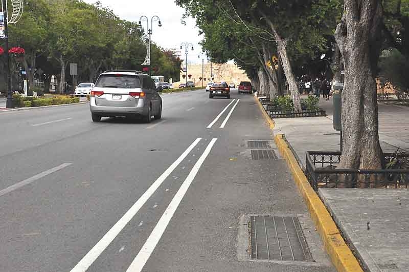 Ciclovía no reducirá zona de estacionamientos en Mérida, aseguran