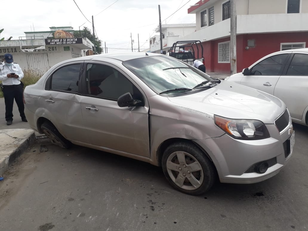 Así quedó el coche luego del accidente