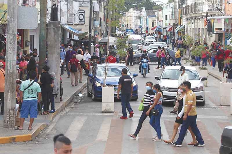 Clausuran más de 100 comercios por incumplir medidas sanitarias en Yucatán