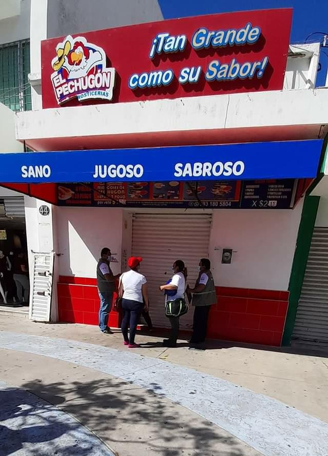 Clausuran tienda de pollos rostizados en Chetumal