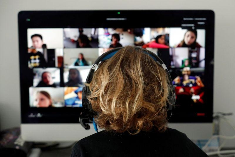 Niño de EU se dispara en la cabeza mientras tomaba clase en Zoom