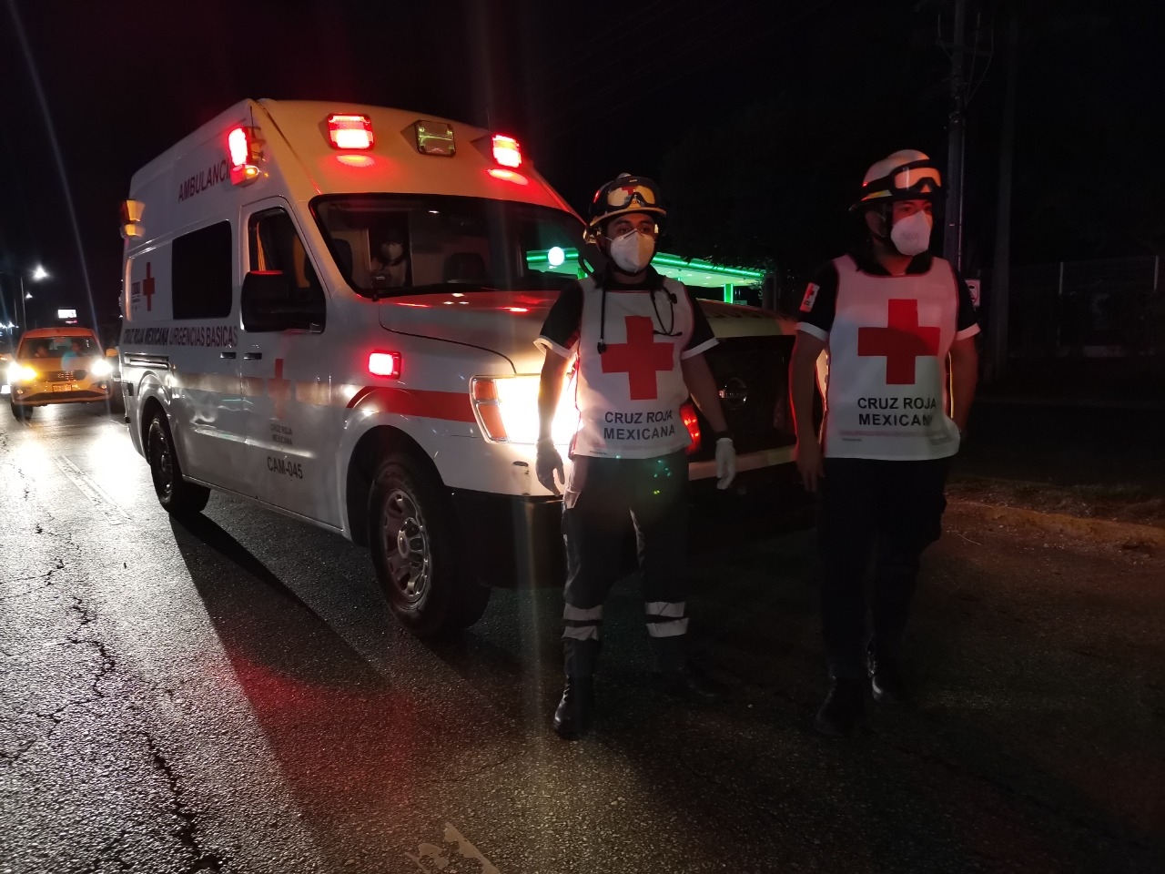 Conductora arrolla a un motociclista y se da a la fuga en Ciudad del Carmen