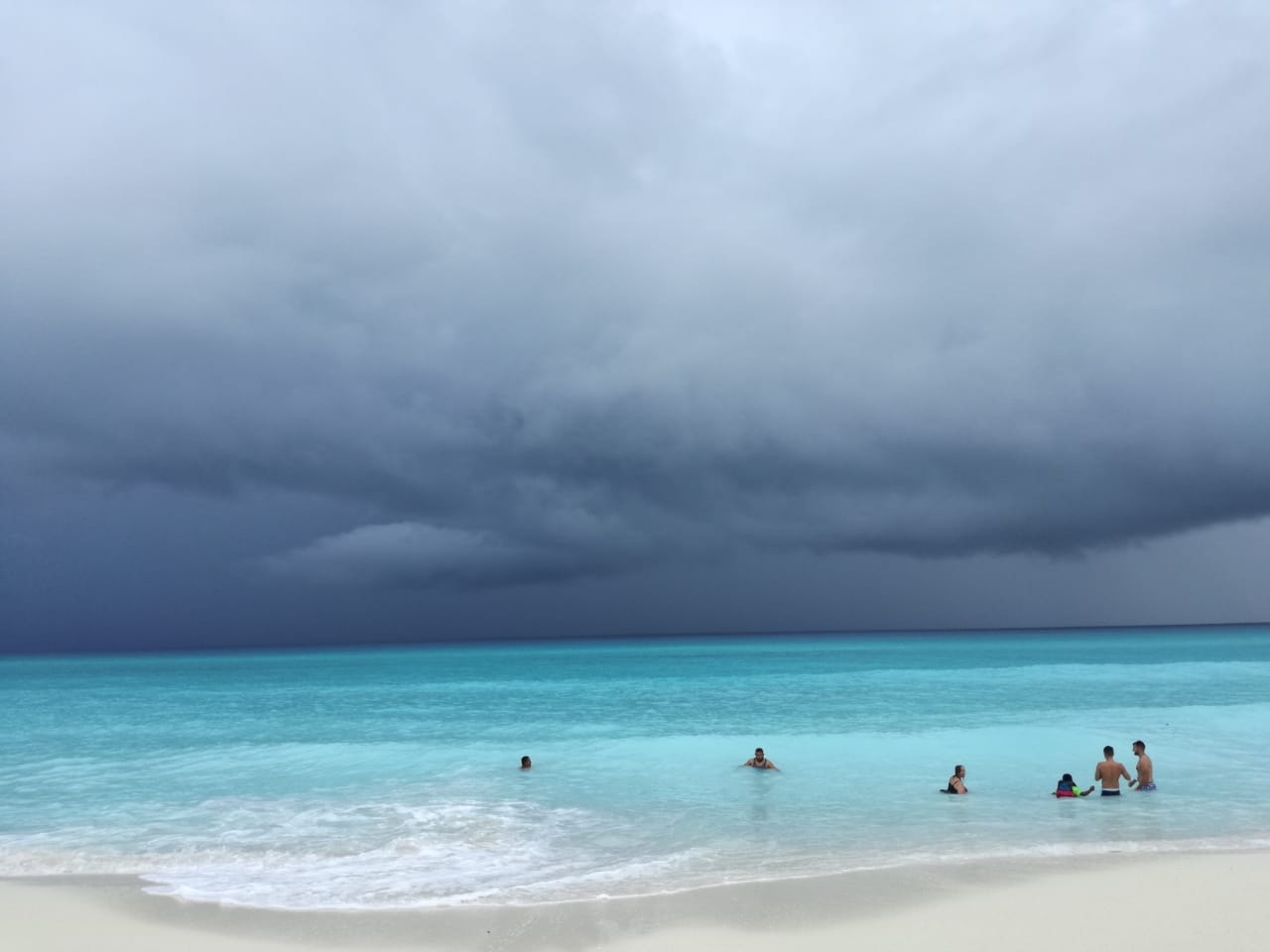 Quintana Roo presenta un clima lluvioso con fuertes vientos este 17 de junio