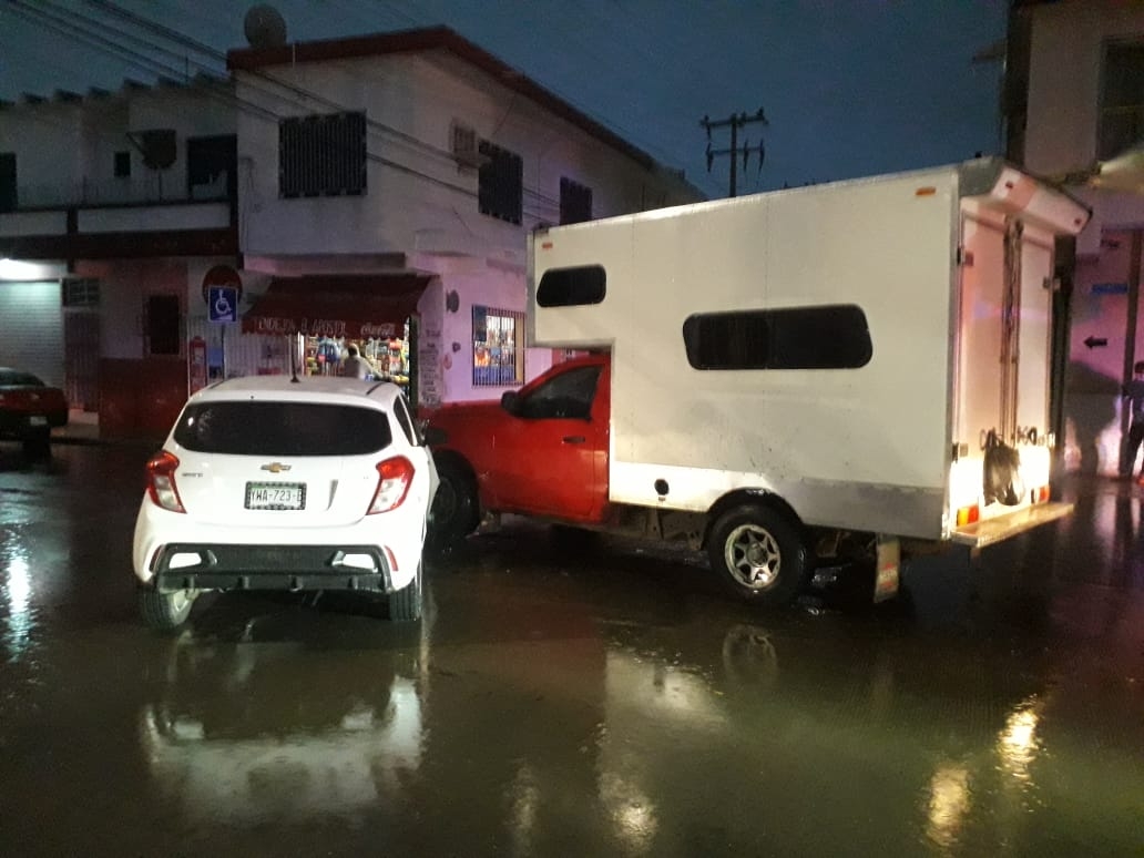 Domingo de aparatosos choques entre vehículos en Ciudad del Carmen