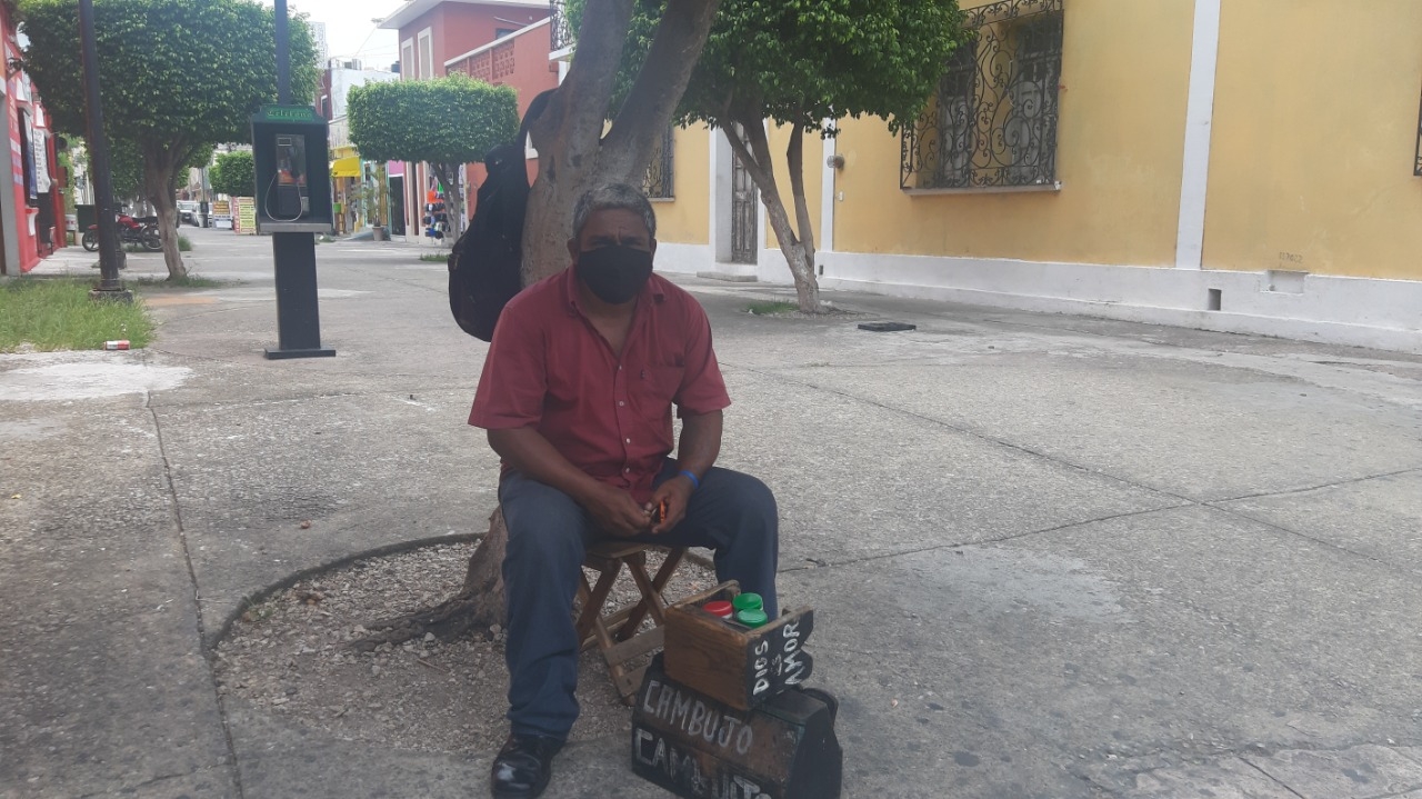 Bajan en un 60% los ingresos de los boleros en Ciudad del Carmen