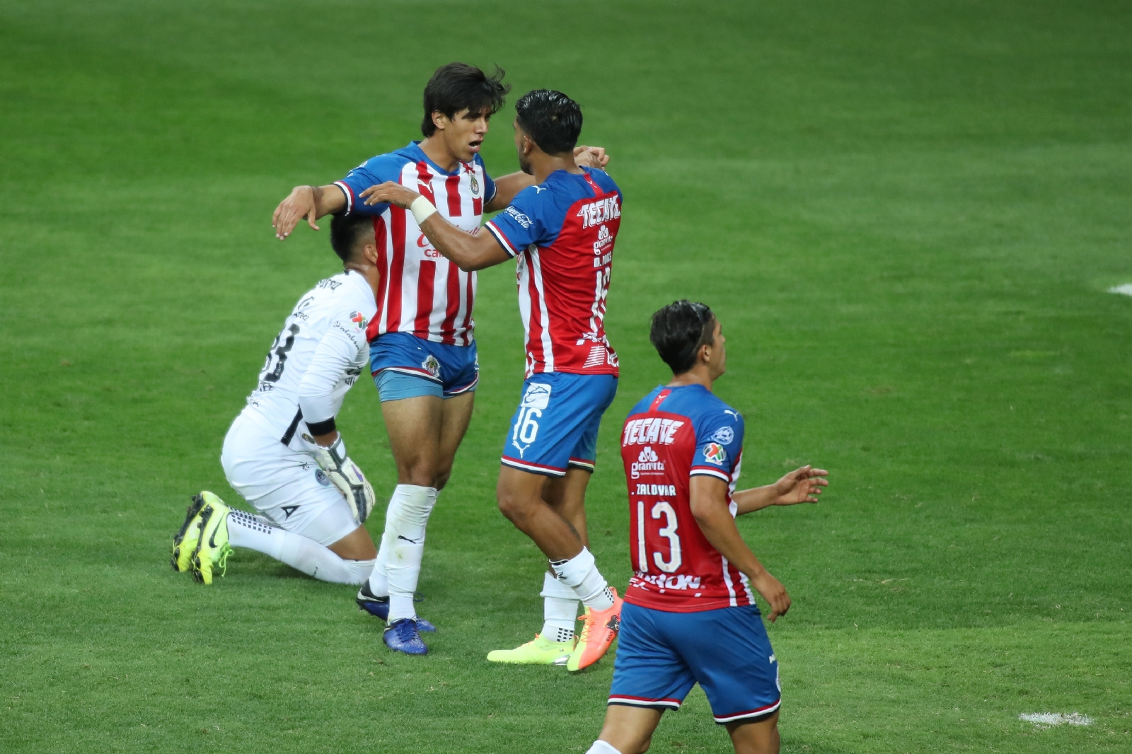 Foto: Twitter @Chivas
