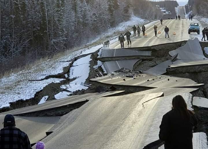 Terremoto de 7.8 sacude Alaska: VIDEO