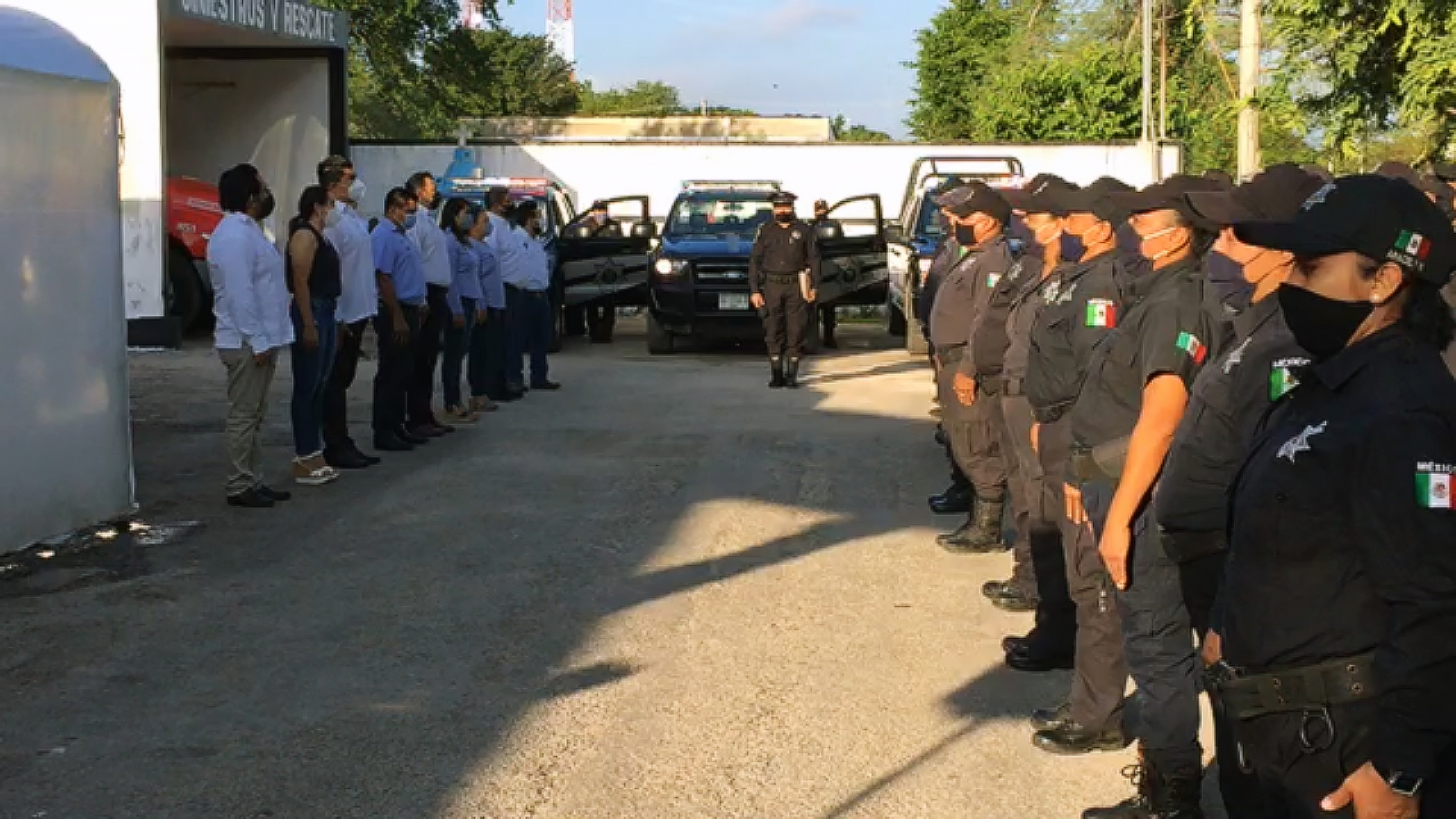 Policía de Umán rinde homenaje al comandante Federico Cuesy, fallecido por COVID-19