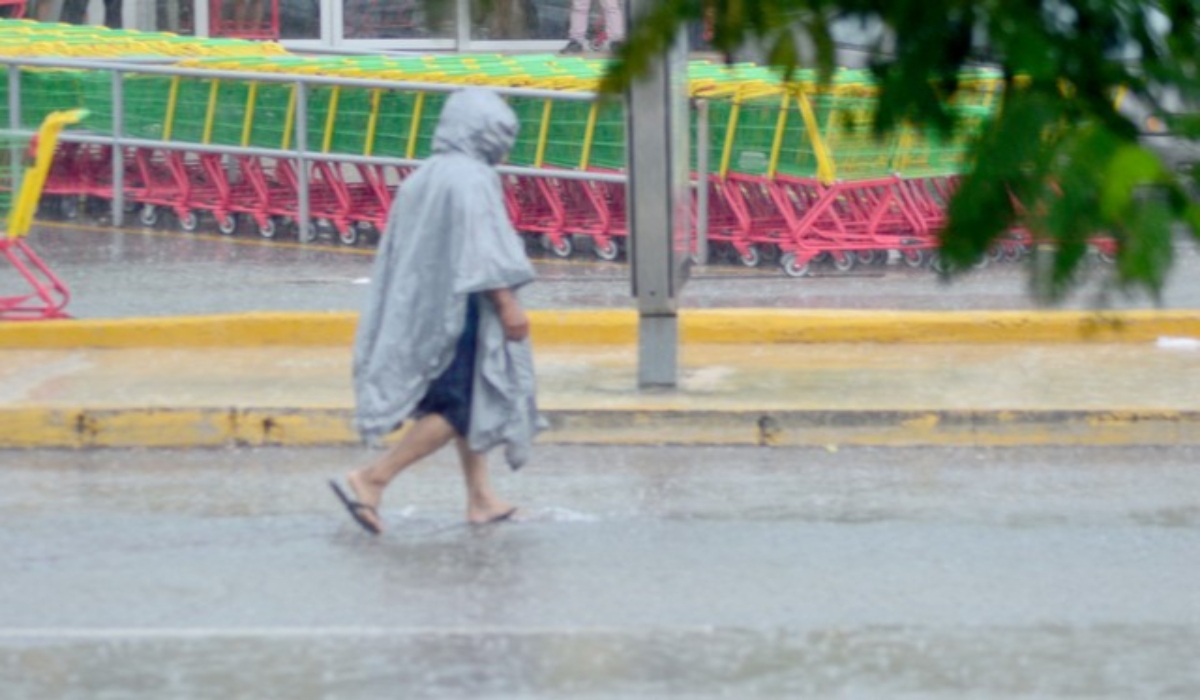 Protección Civil de Campeche alerta a la población sobre la Depresión Tropical 14