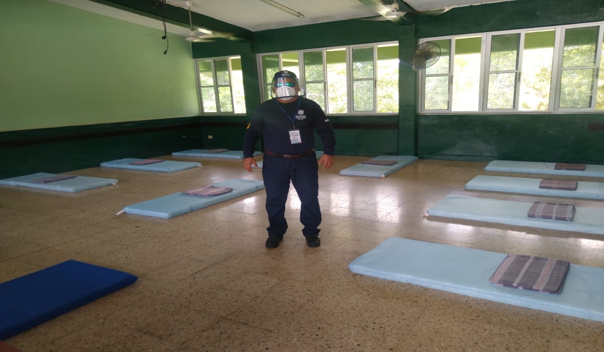 Supervisan refugio temporal ubicado en el Conalep Valladolid