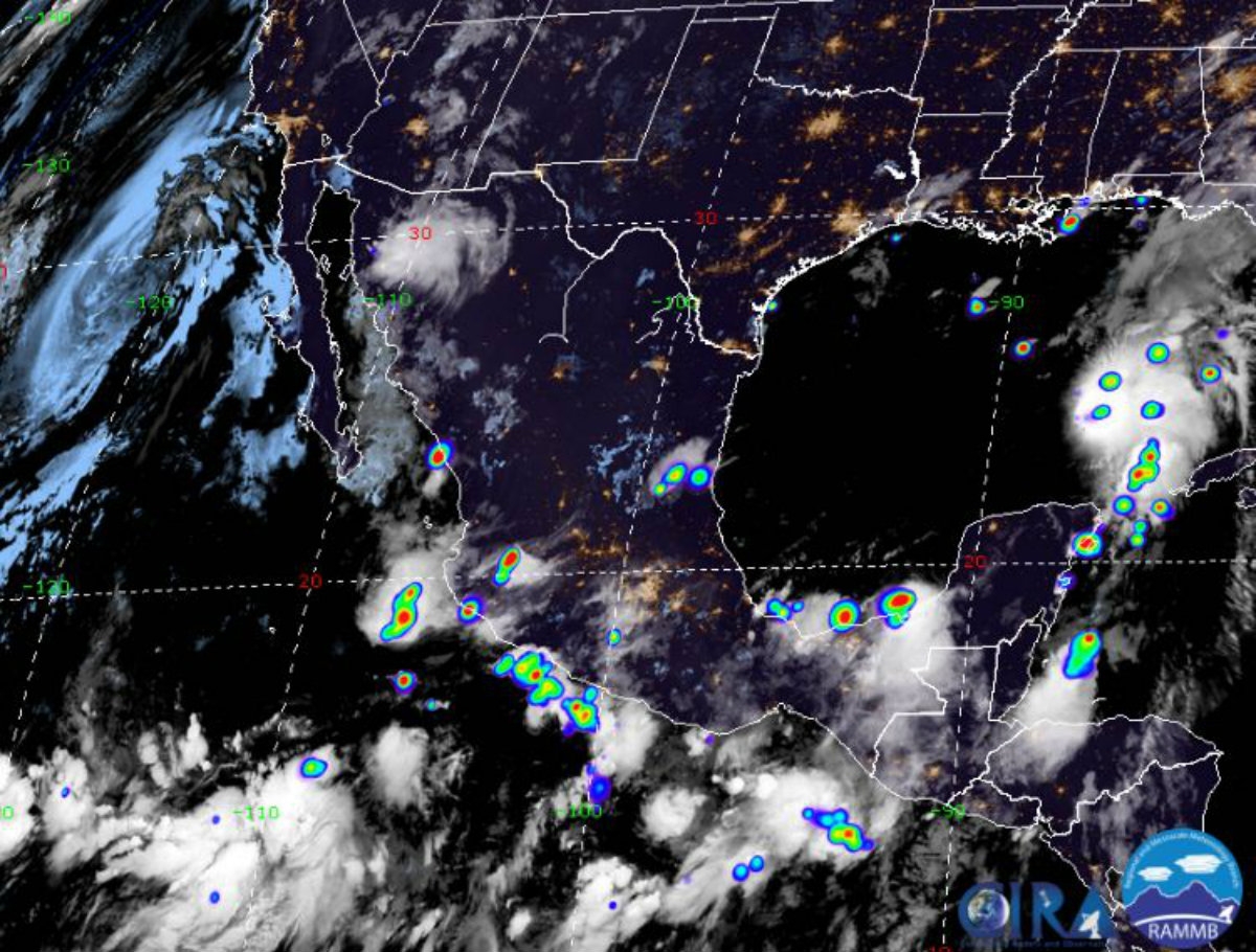 Pronostican lluvias fuertes para Yucatán y Campeche con descargas eléctricas