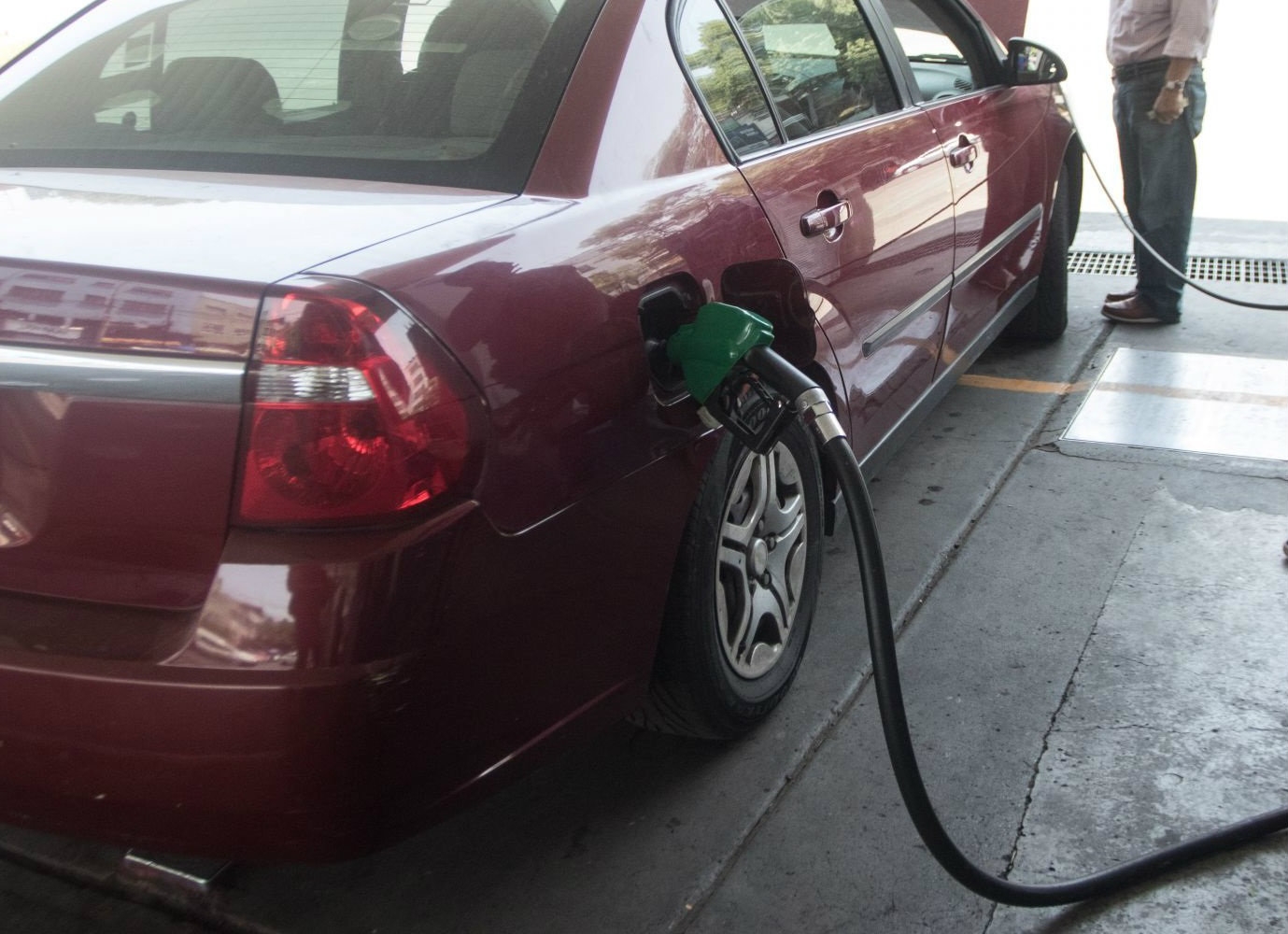 Gasolinera en Othón Blanco no daba litros de a litro