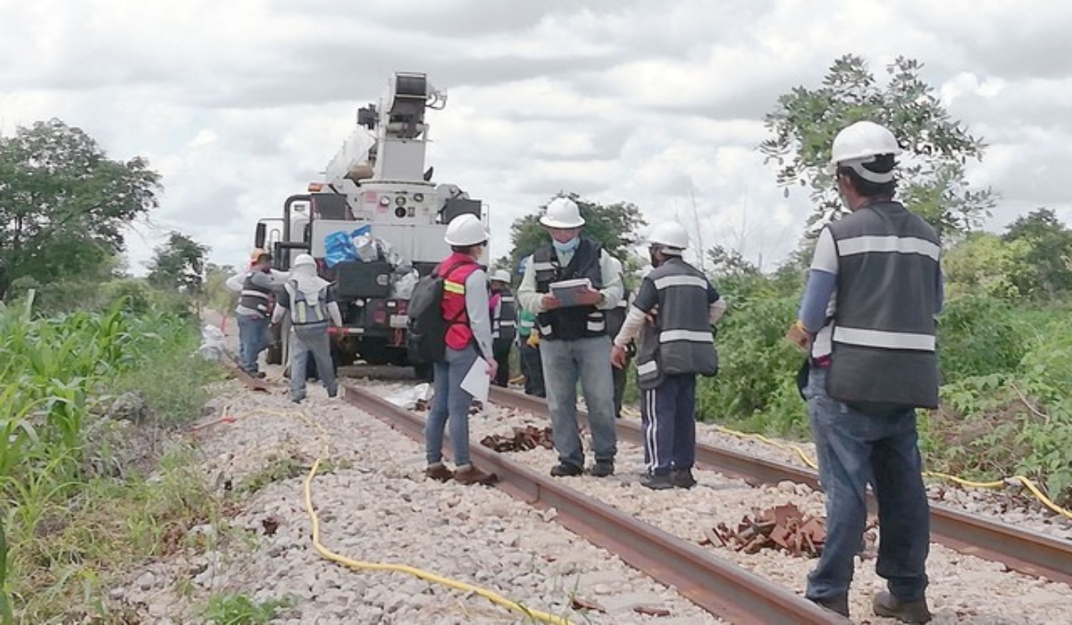 Detectan casos sospechosos de COVID-19 en trabajadores del Tren Maya en Campeche