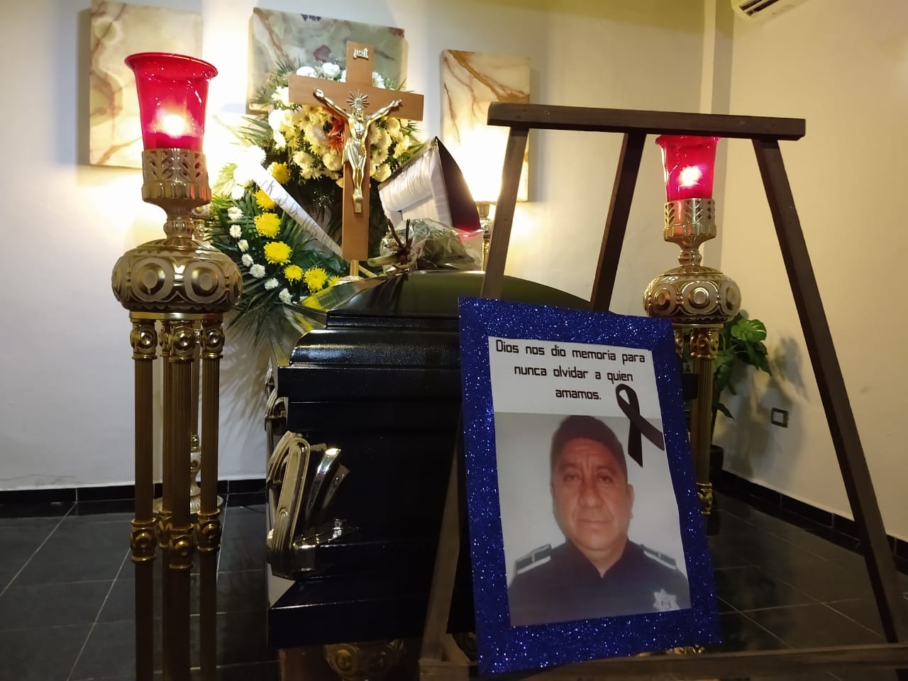 Fallece viuda de policía asesinado en un Oxxo de Cancún
