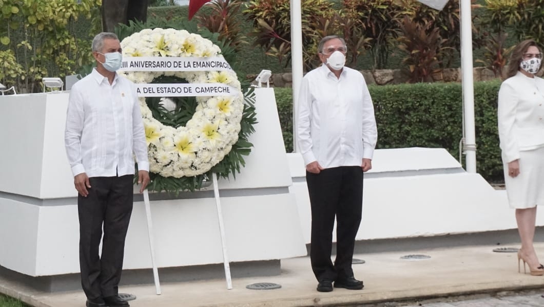 Conmemoran la emancipación de Campeche con sencilla ceremonia