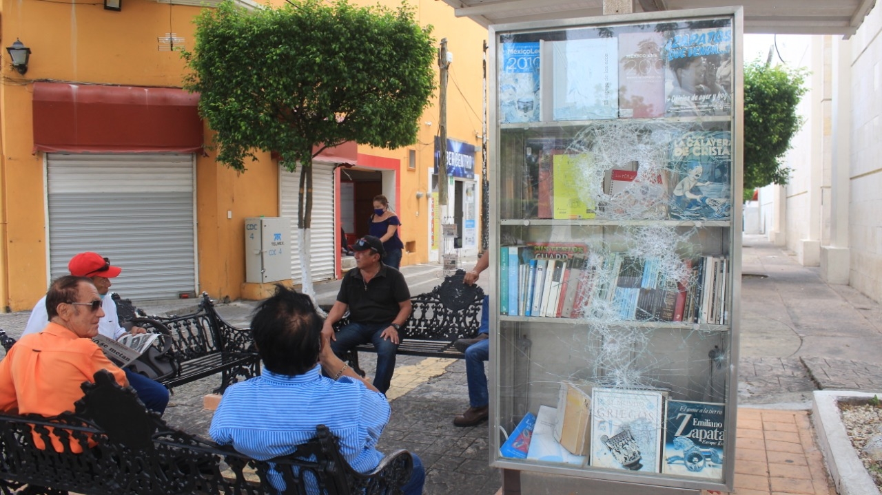 Vandalizan estación de lectura en Ciudad del Carmen