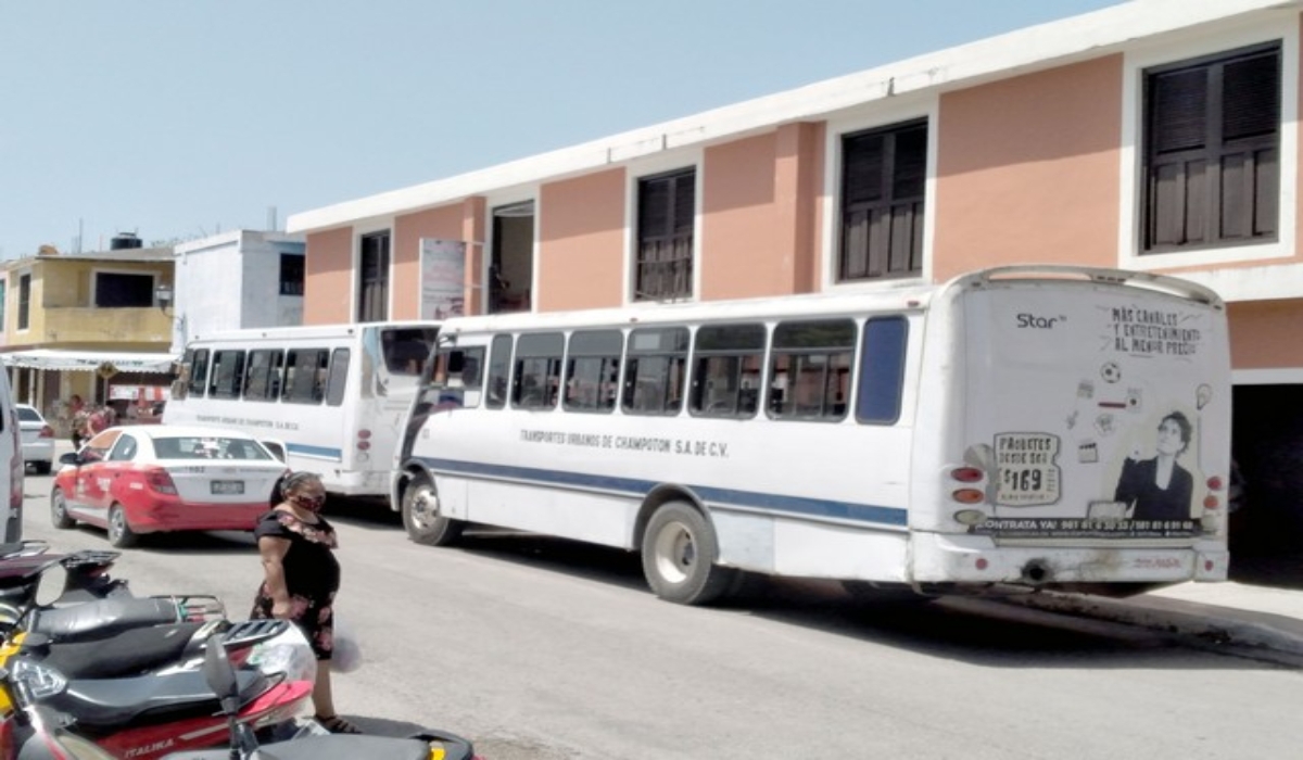 Continúa la reducción en el servicio de transporte de Champotón