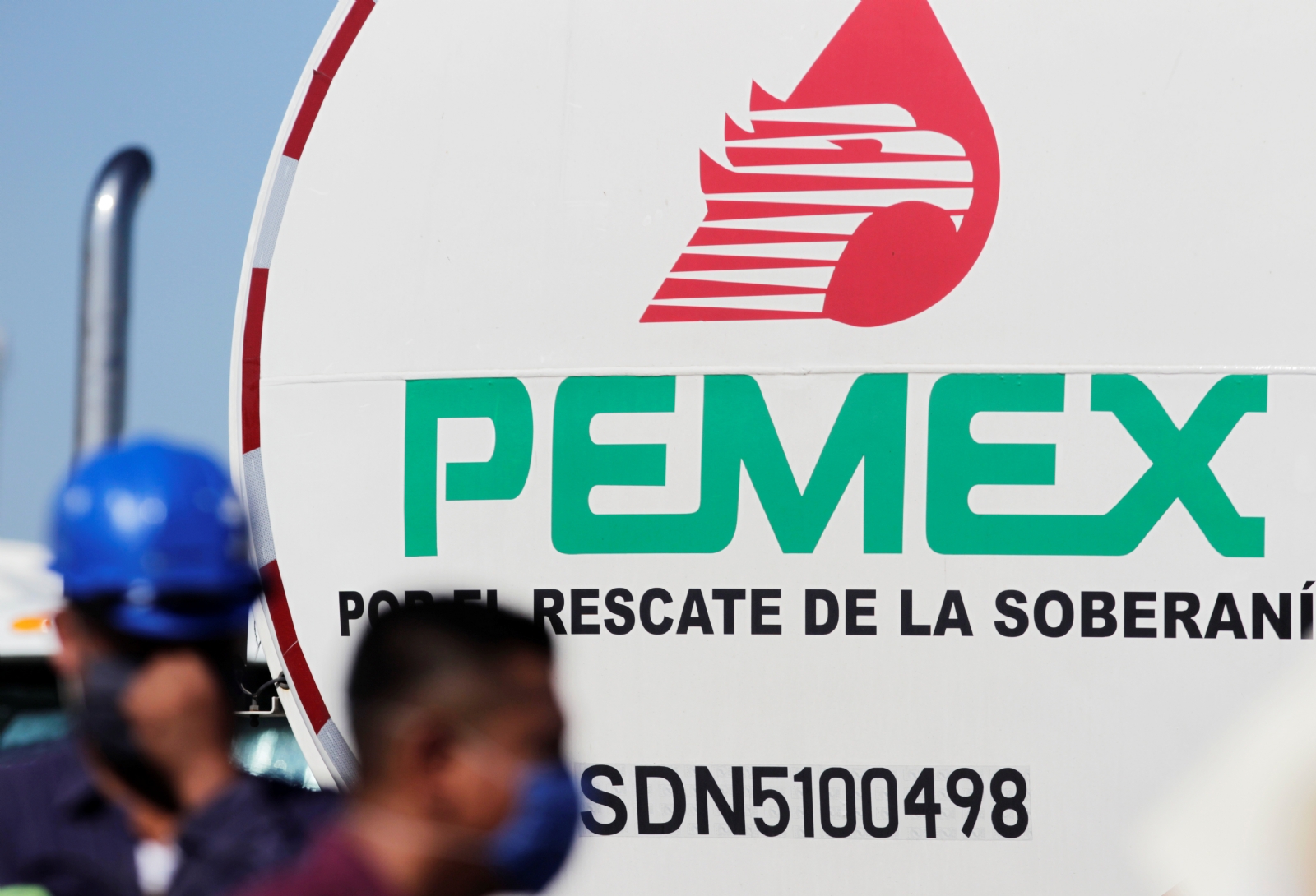 Producción de Pemex cae a su nivel mínimo histórico en julio