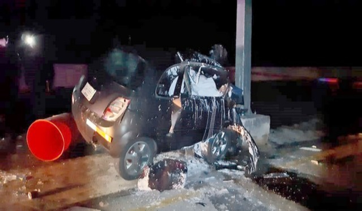 Hombres fallecen prensados tras choque en la carretera Mérida-Campeche