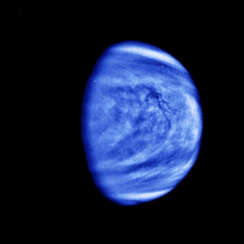 Venus albergaría vida microbiana; hallan gas fosfano (Reuters)