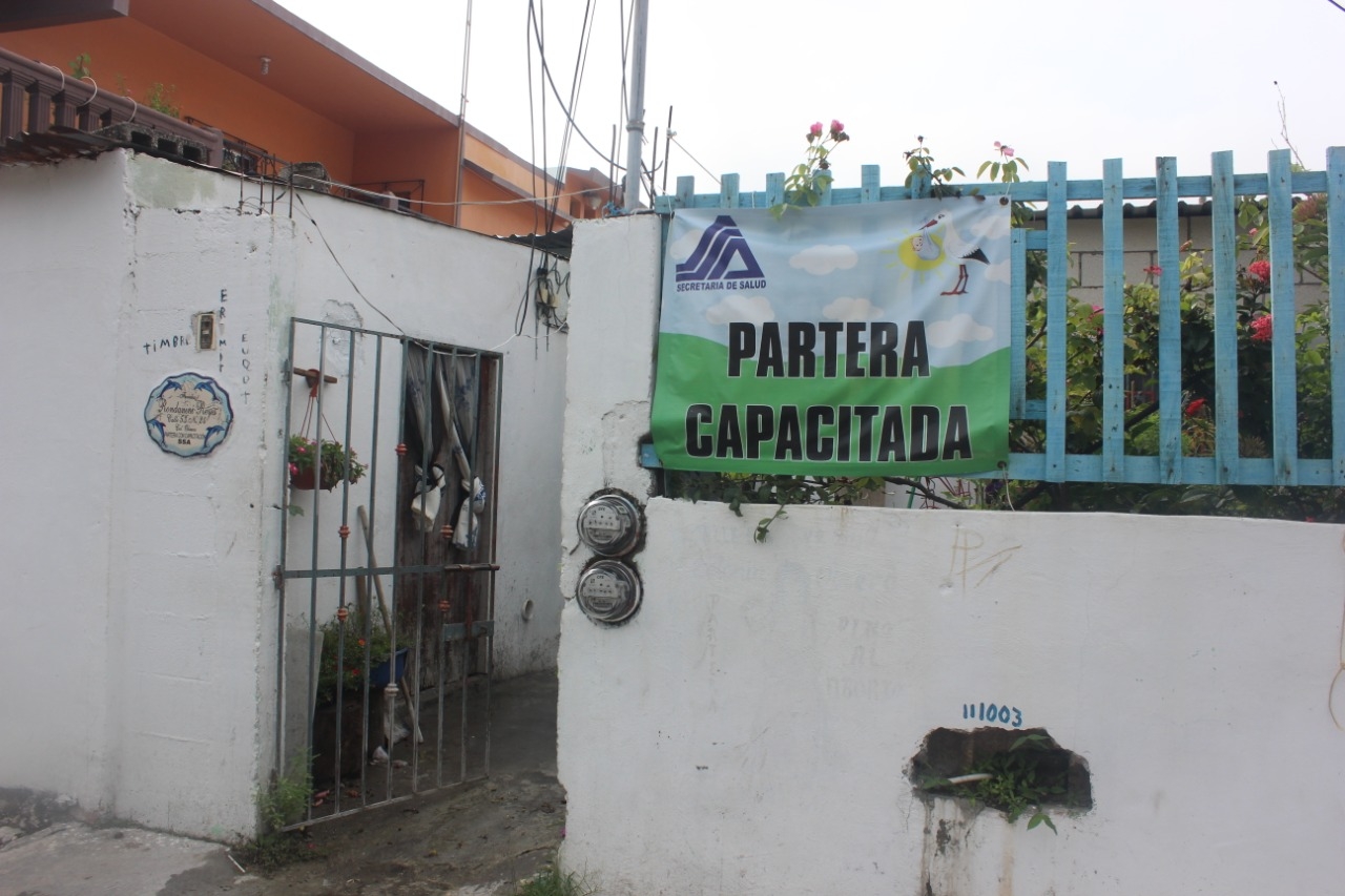 Pandemia afecta labor de parteras en Ciudad del Carmen