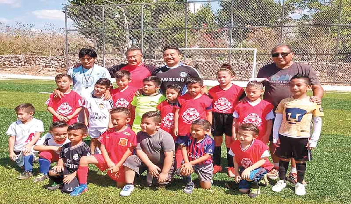 Renán Couoh “Monje” platica sobre su legado deportivo en Tixkokob