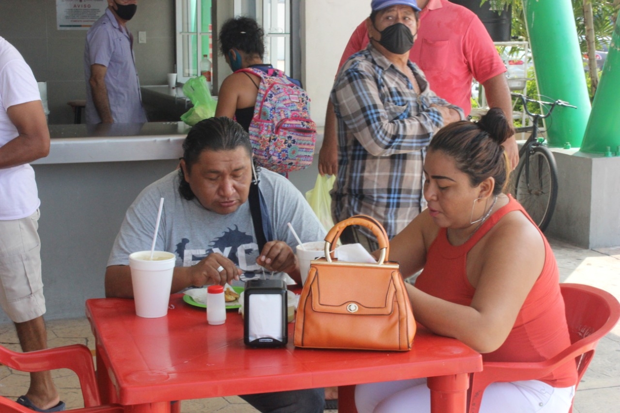 Comerciantes de Ciudad del Carmen esperan repunte en sus ventas