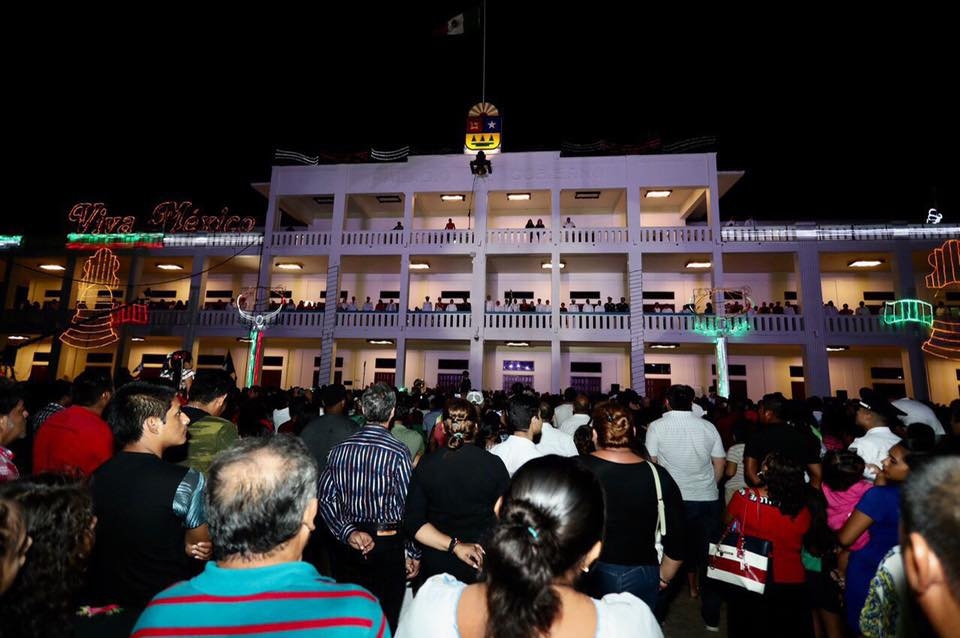 Instalan dispositivo de seguridad en las inmediaciones del Palacio de Gobierno de Quintana Roo