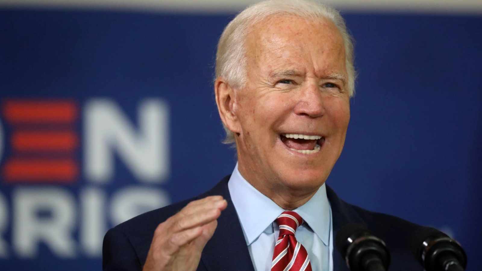 Joe Biden baila “Despacito” para ganarse corazón de los latinos 