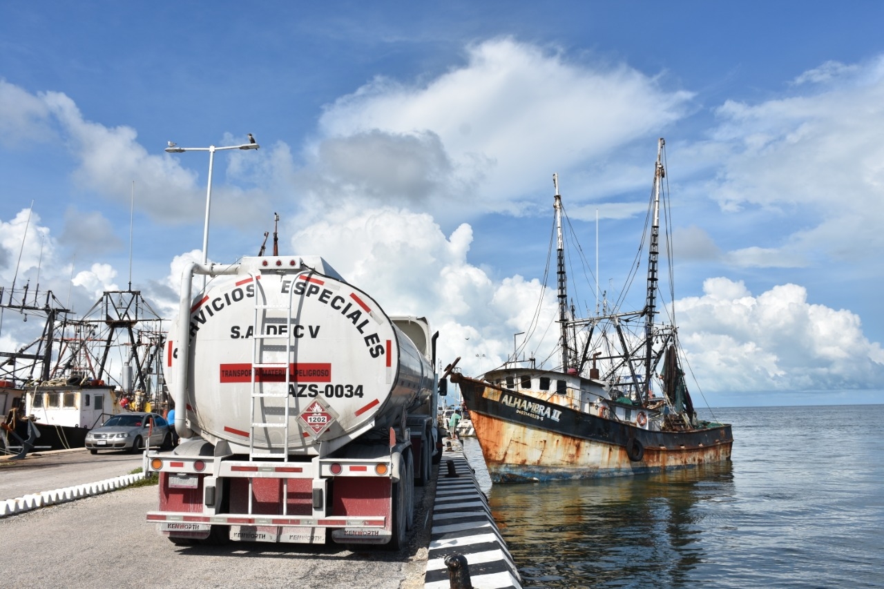 Altos costos de diésel ponen en jaque a pescadores campechanos