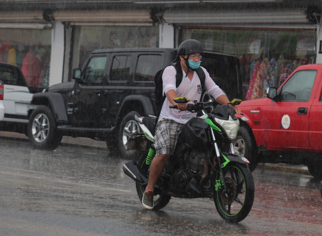 Tormenta Tropical 'Nana' propicia lluvias fuertes en la Península de Yucatán