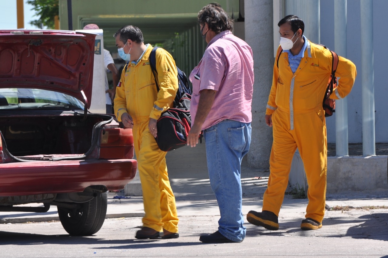 Trabajadores petroleros dan la espalda a su sindicato en Ciudad del Carmen