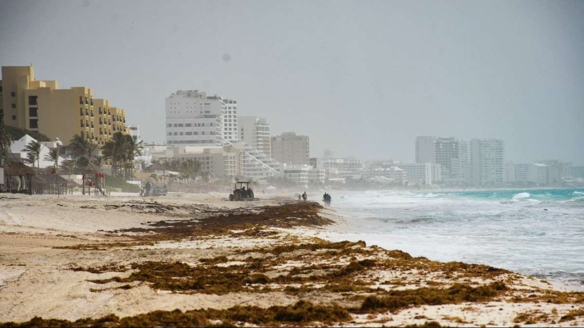 Quintana Roo permanece dentro de la posible trayectoria de la aún Depresión Tropical Nueve, que se localiza en el Mar Caribe