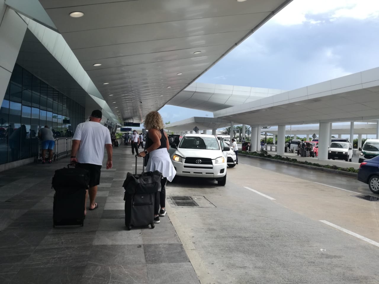 Aeropuerto de Cancún espera la llegada de 42 vuelos internacionales