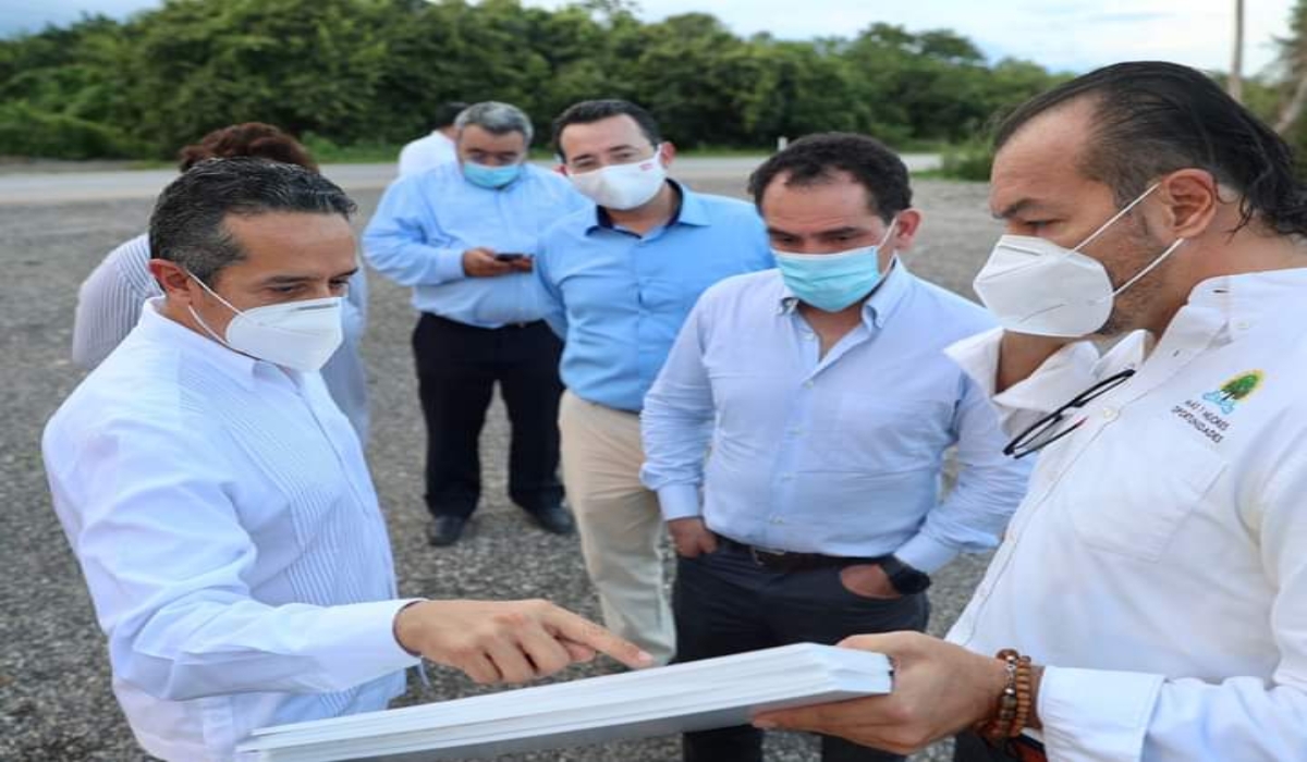 Secretario de Hacienda realiza gira de trabajo en la zona norte de Quintana Roo