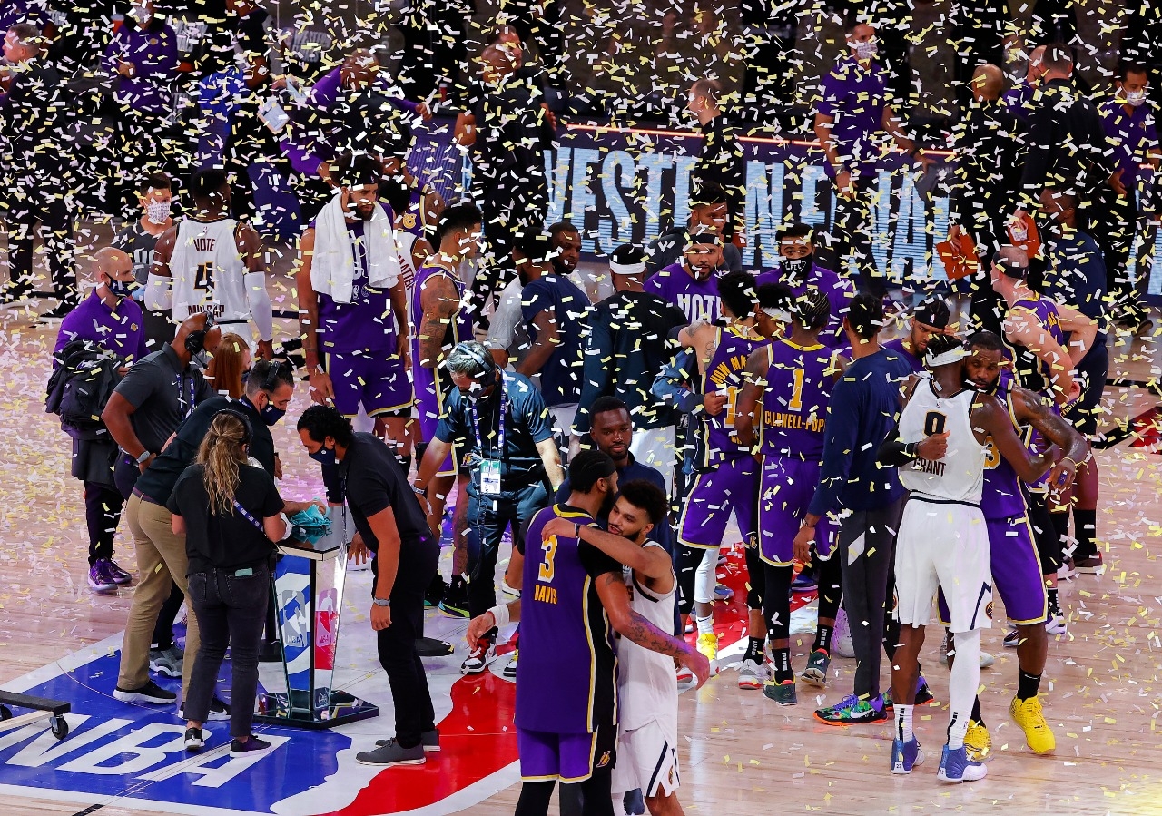 Lakers se corona campeón de la Conferencia Oeste de la NBA