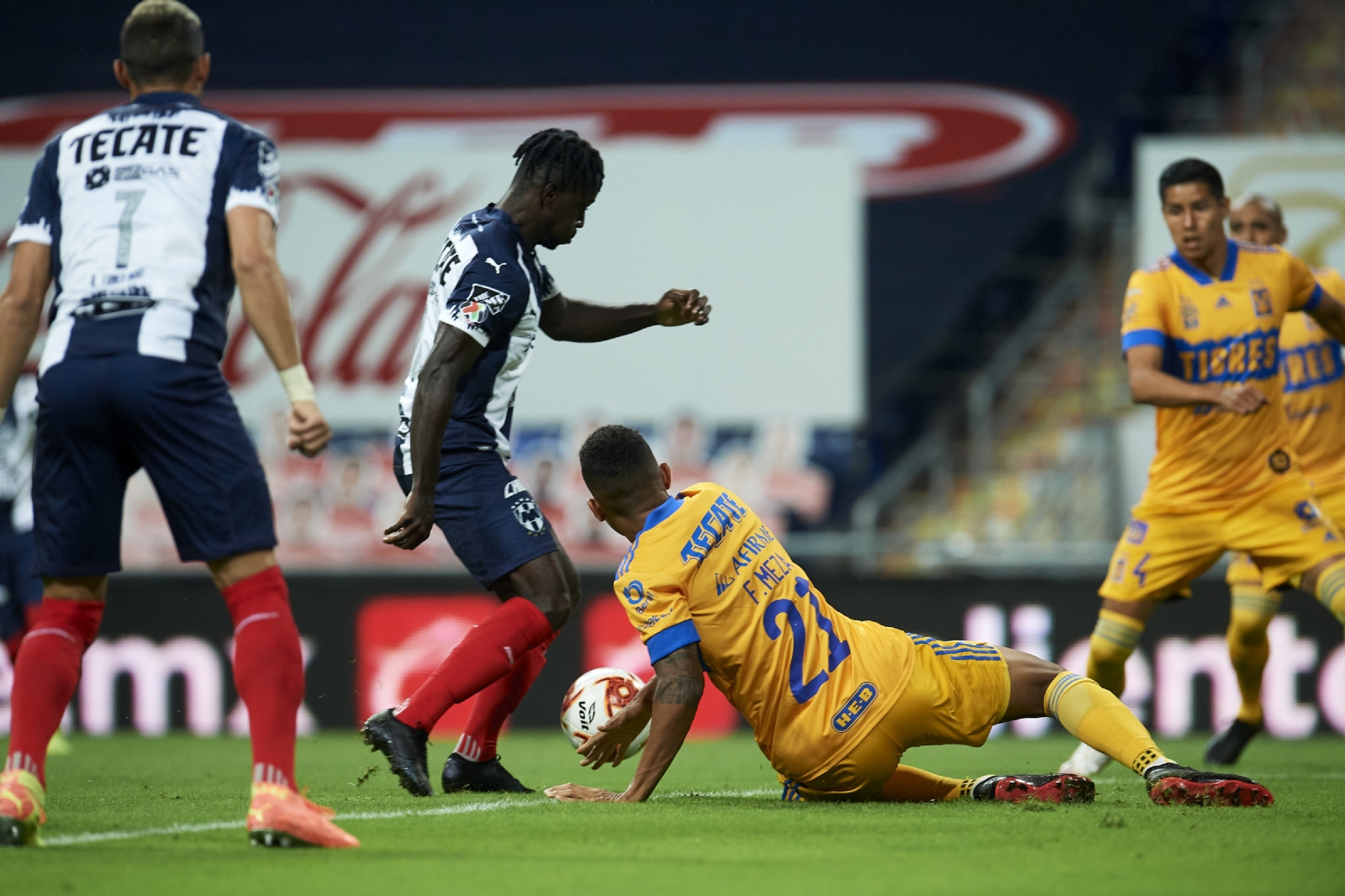 Tigres vence a Monterrey en el clásico regio