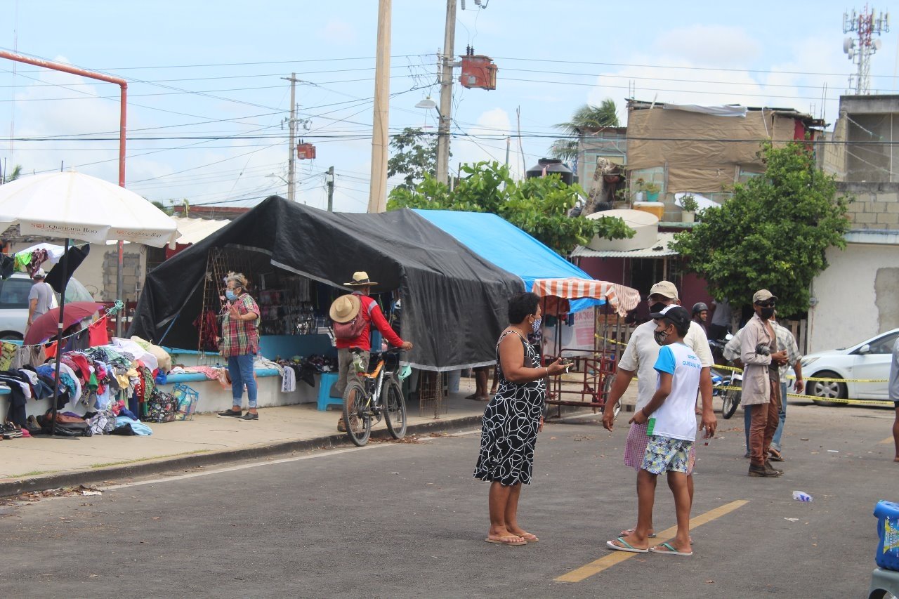 Conflicto entre tianguistas de la colonia Forjadores en Chetumal