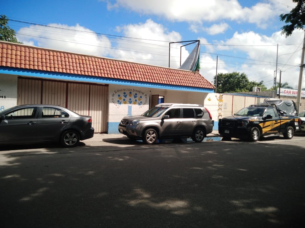 Ladrones irrumpieron el Centro de Educación Integral Peninsular de donde se llevaron cámaras y dinero. Foto: Fernando Poo H.