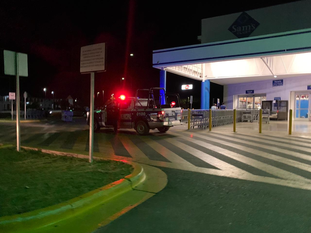 Roban 20 mil pesos de un supermercado en Chetumal