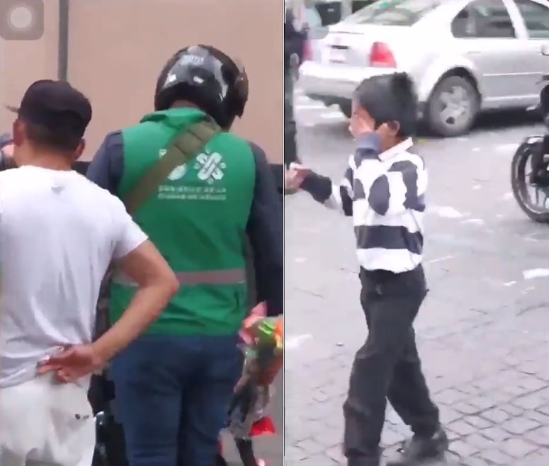 Captan a niño llorando cuando funcionario le quita su mercancía en Centro Histórico de CDMX (VIDEO)