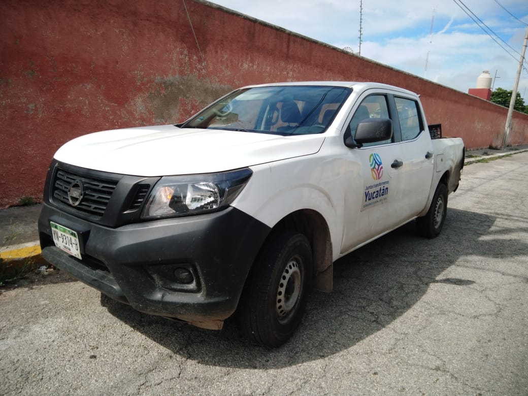 Chofer del gobierno estatal atropella a motociclista en Mérida por usar el celular