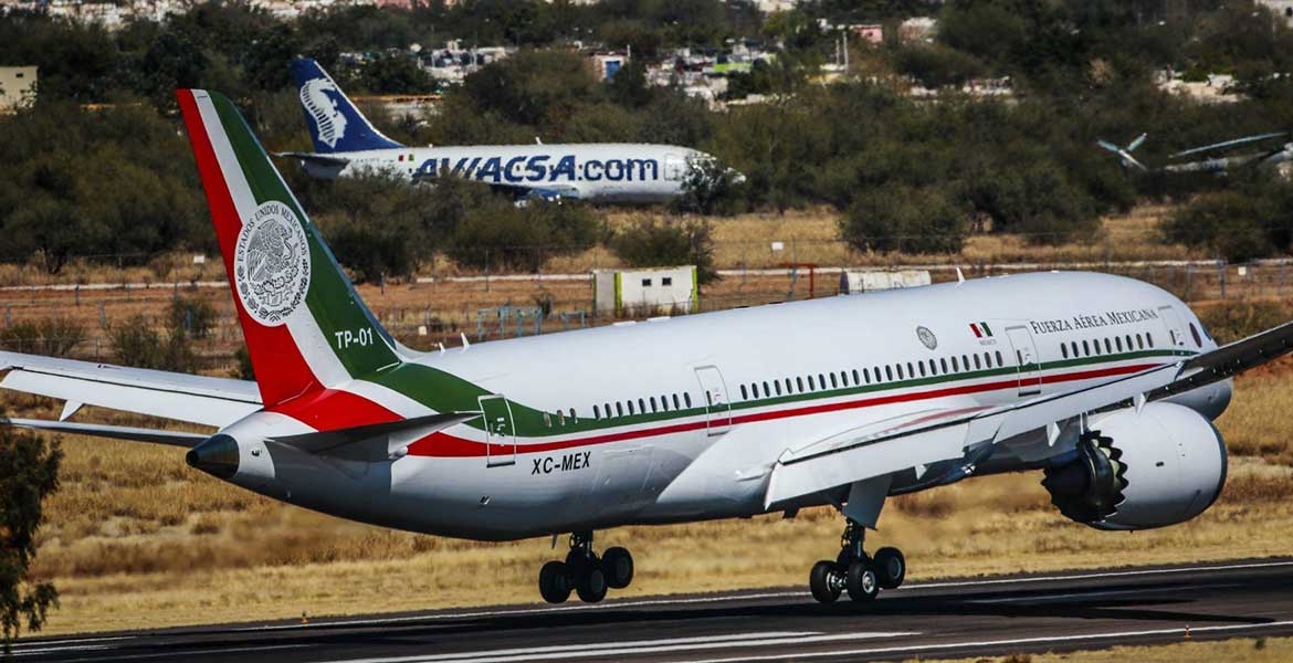 Piden a notarios yucatecos "apoyo" para comprar boletos de la rifa del avión presidencial