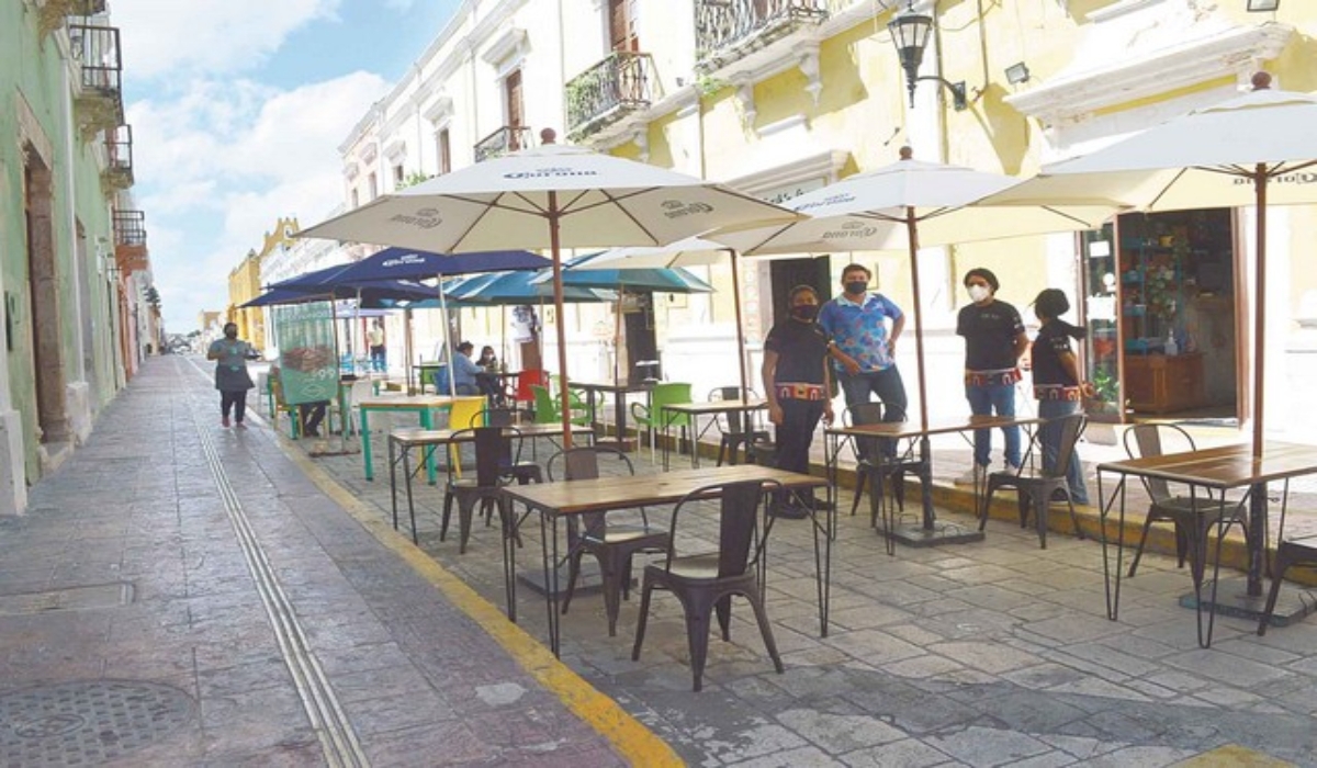 Con nuevo reglamento, controlarán la venta de cerveza en el Centro Histórico de Campeche