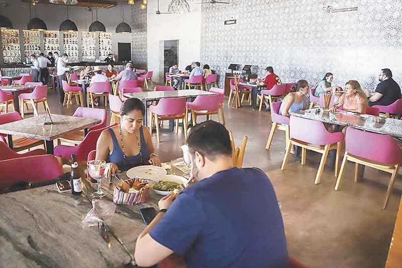 En quiebra 30% de restaurantes en Progreso