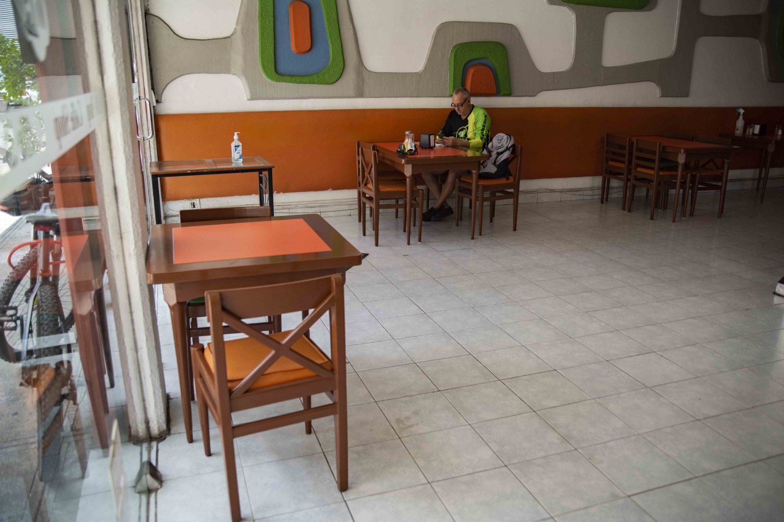 Venta de alcohol no aumenta comensales en restaurantes de Mérida