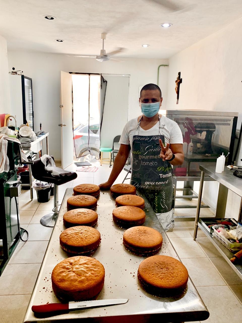 Hijo de Guty Espadas, de boxeador a pastelero